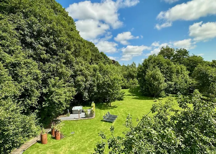 Riverbank Cottage